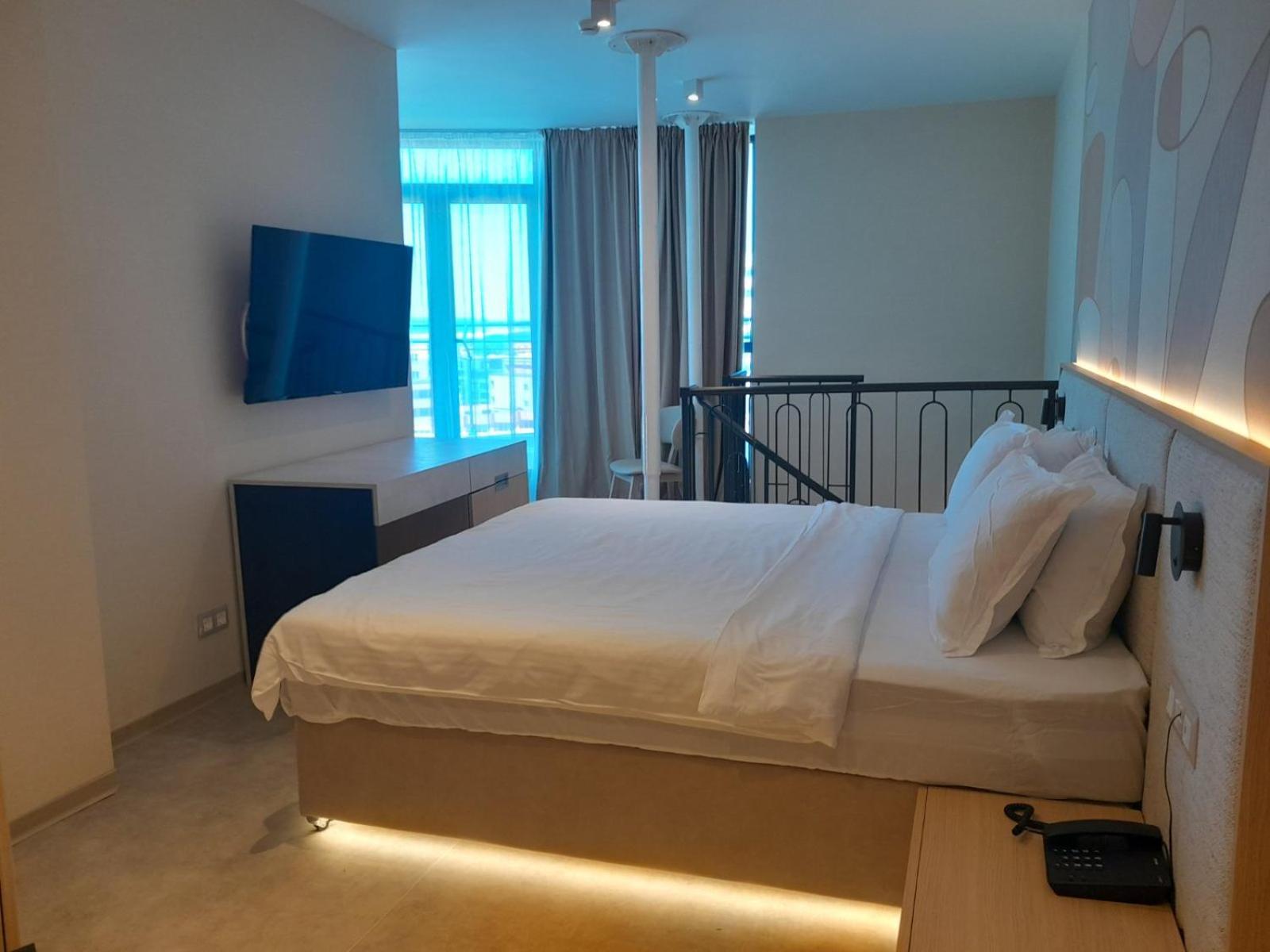 Zenith Hotel